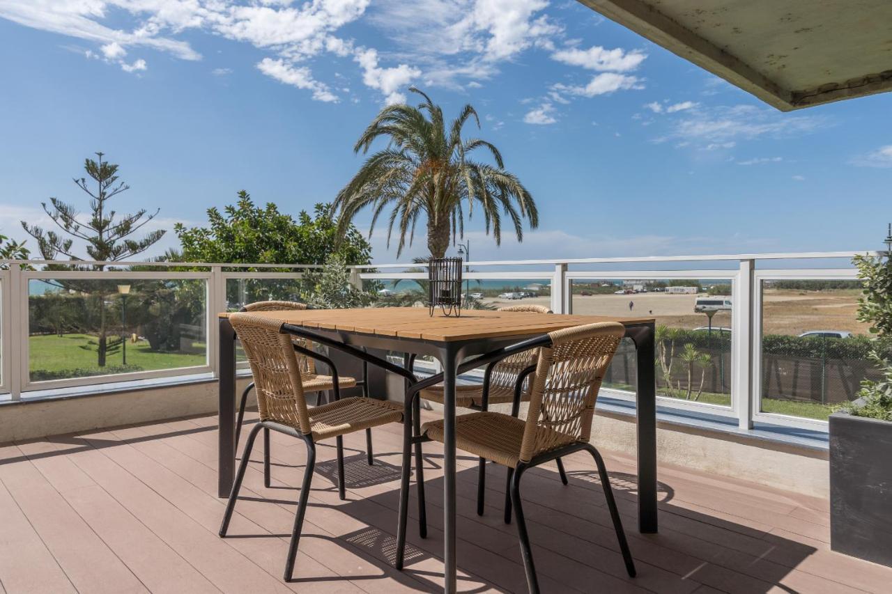 Suite Homes Hesperides Garden Beach Málaga Exterior foto