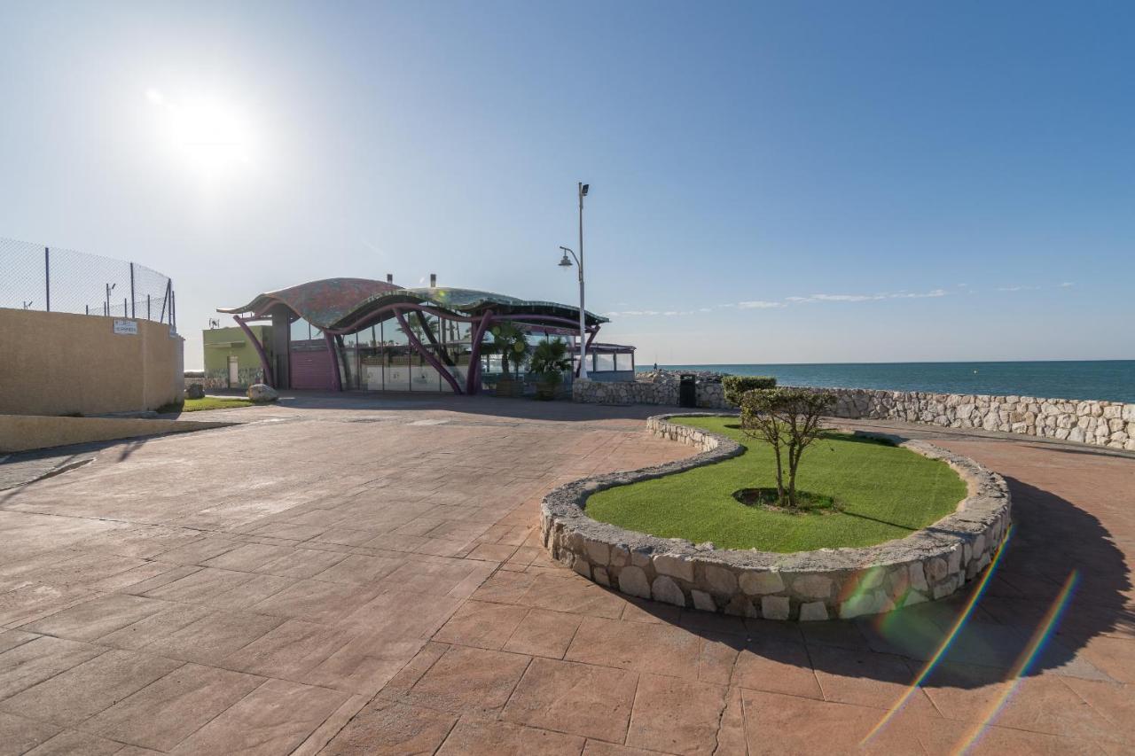 Suite Homes Hesperides Garden Beach Málaga Exterior foto