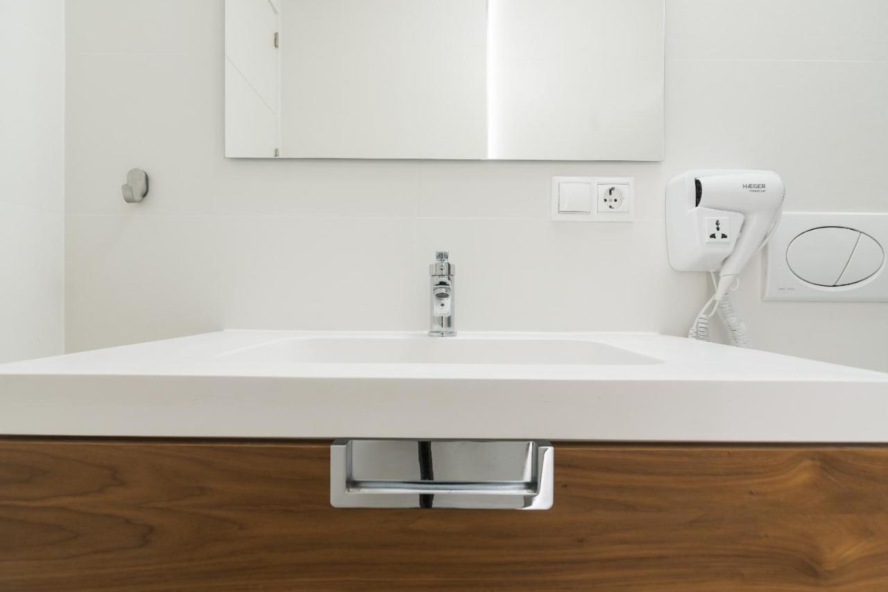 Suite Homes Hesperides Garden Beach Málaga Exterior foto