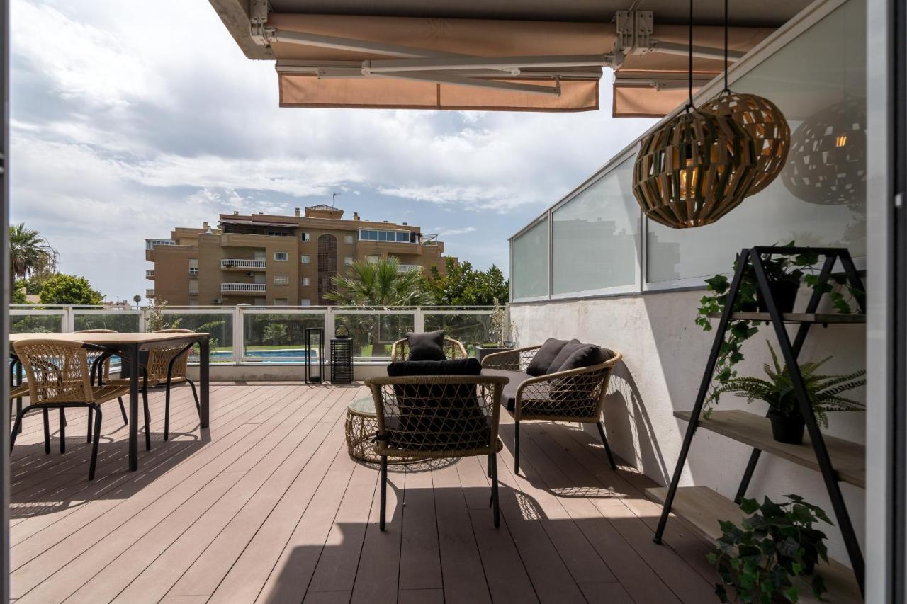 Suite Homes Hesperides Garden Beach Málaga Exterior foto