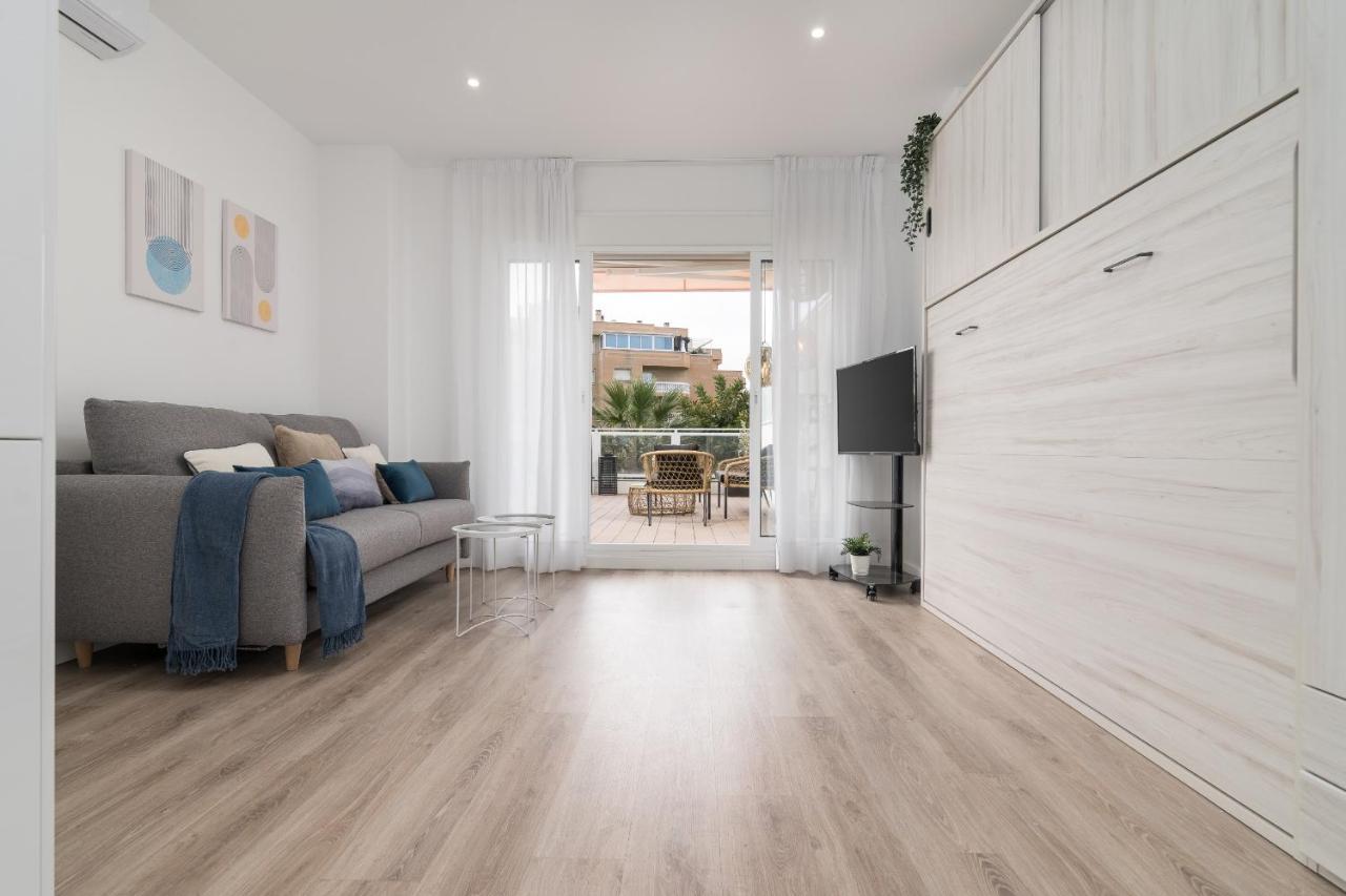 Suite Homes Hesperides Garden Beach Málaga Exterior foto