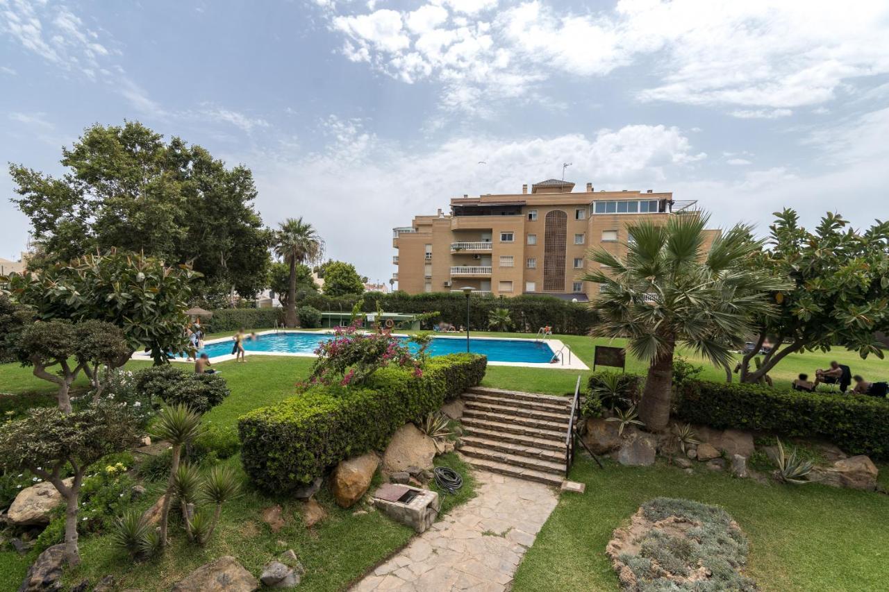 Suite Homes Hesperides Garden Beach Málaga Exterior foto